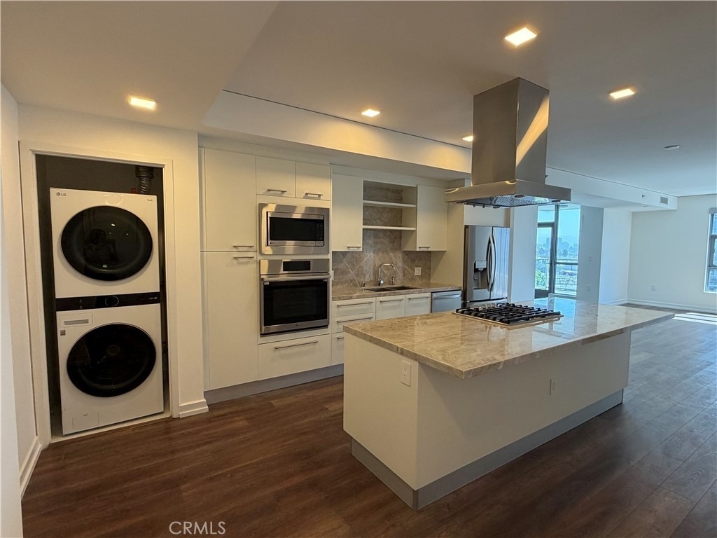 9 Macarthur Place, N. Unit 904 - Photo 8