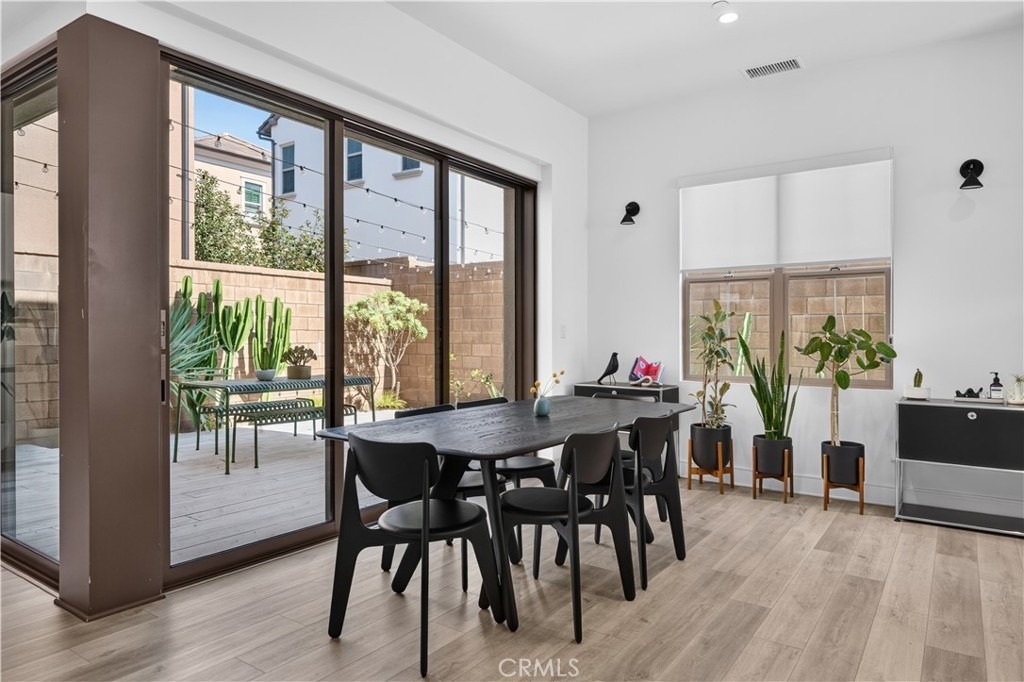 118 Yellow Iris - Photo 4