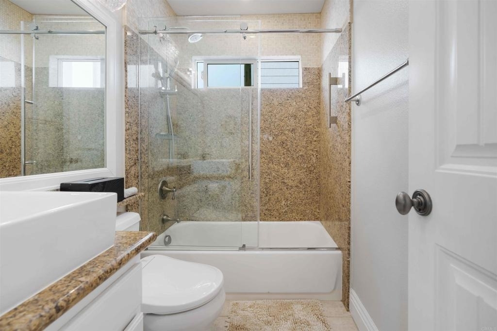 239 Ebony Avenue - Photo 16