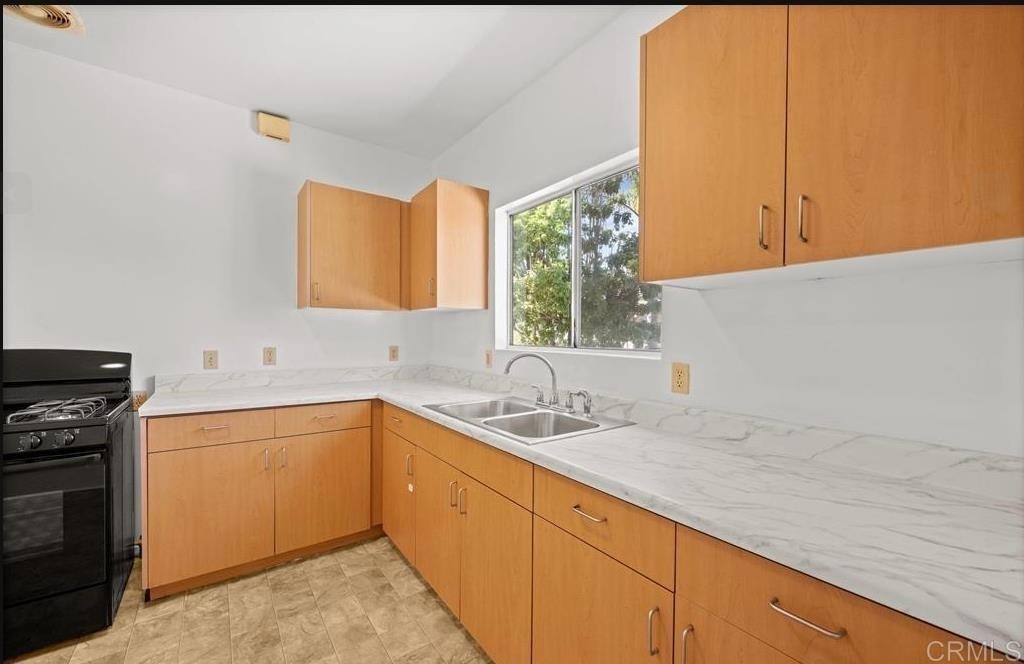 3815 Birch - Photo 7