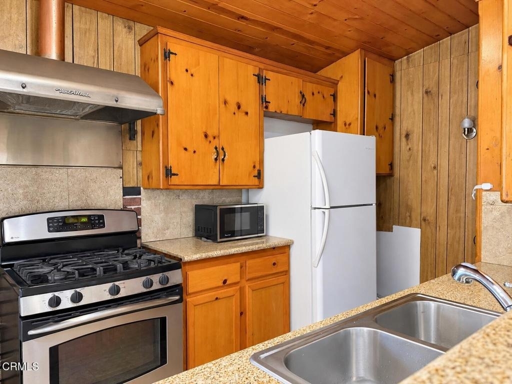 7616 Greg Avenue - Photo 12