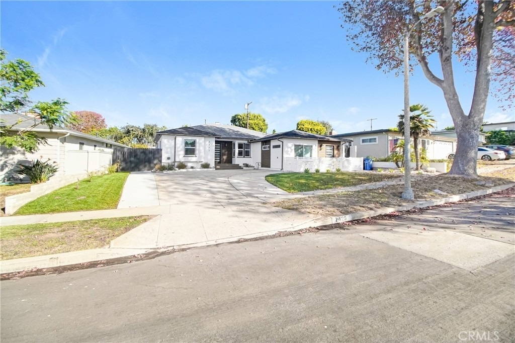 7425 W 88th Pl - Photo 14