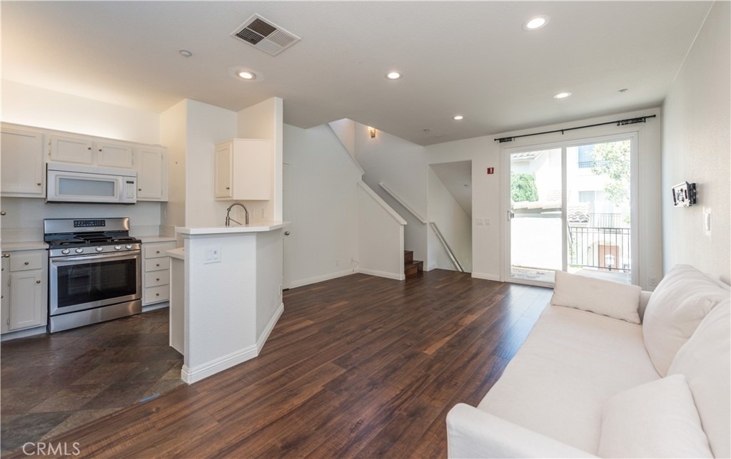 1905 Crescent Oak - Photo 4