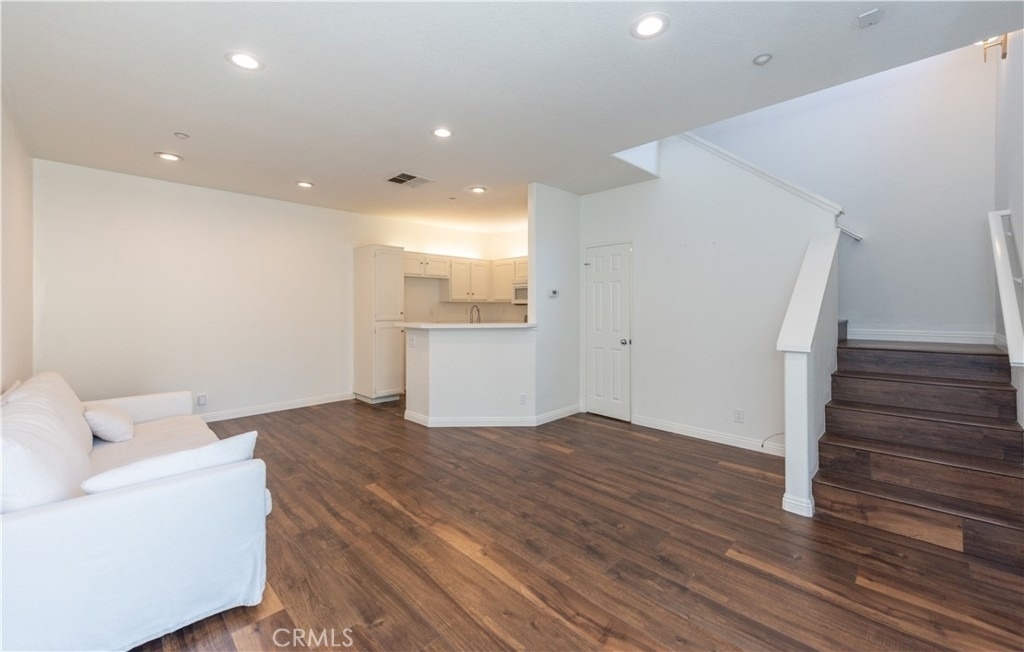 1905 Crescent Oak - Photo 3