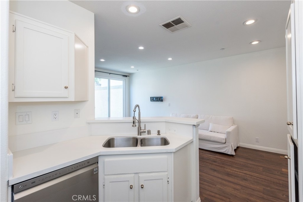 1905 Crescent Oak - Photo 6