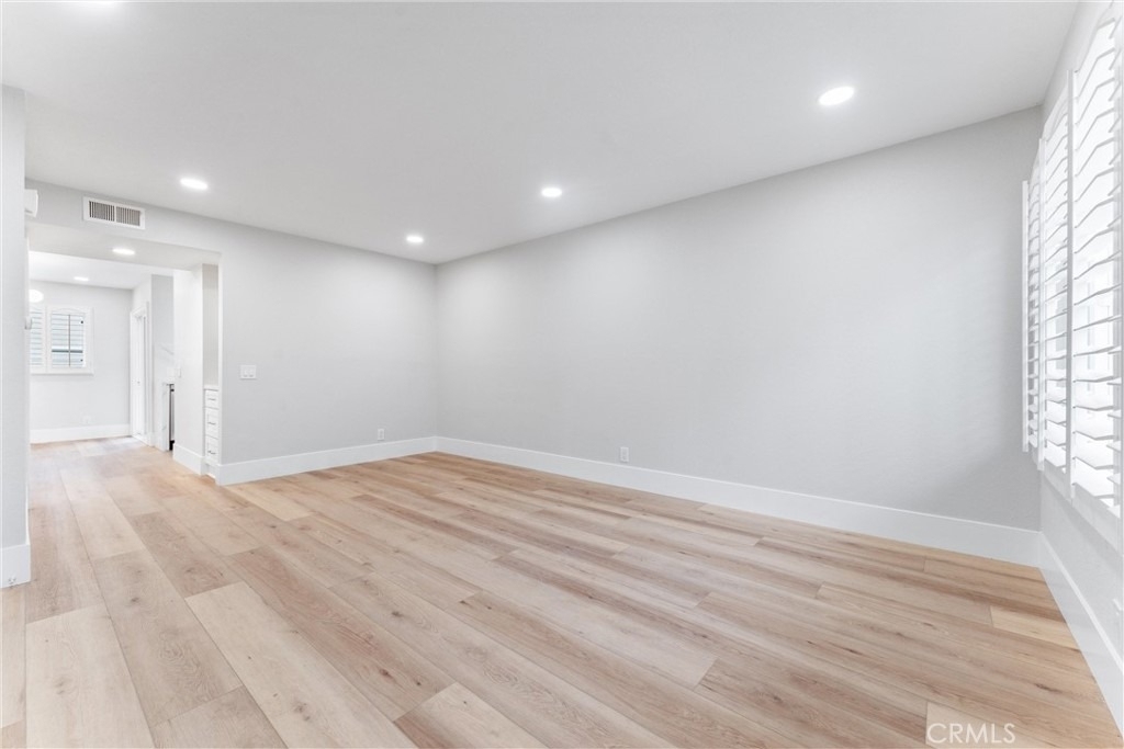 44 Elksford Avenue - Photo 2