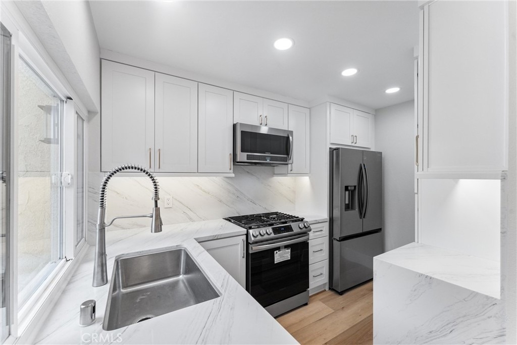44 Elksford Avenue - Photo 9