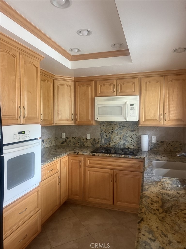 938 Avenida Majorca - Photo 3