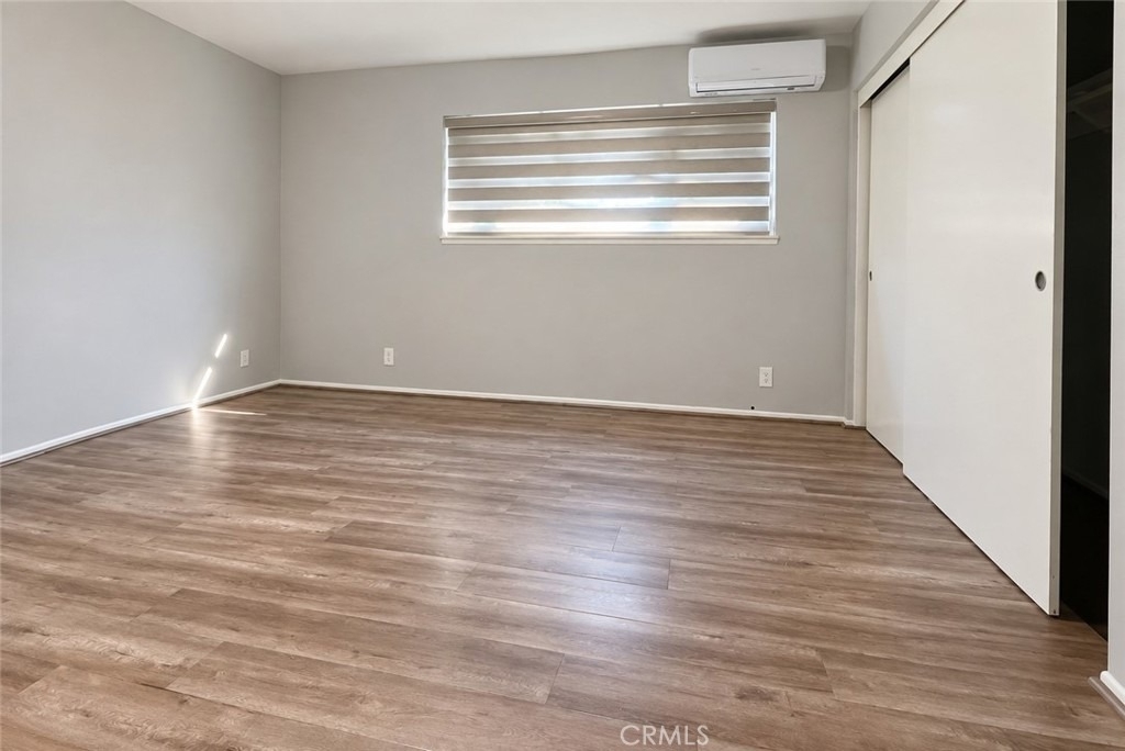 448 E Walnut Avenue - Photo 7