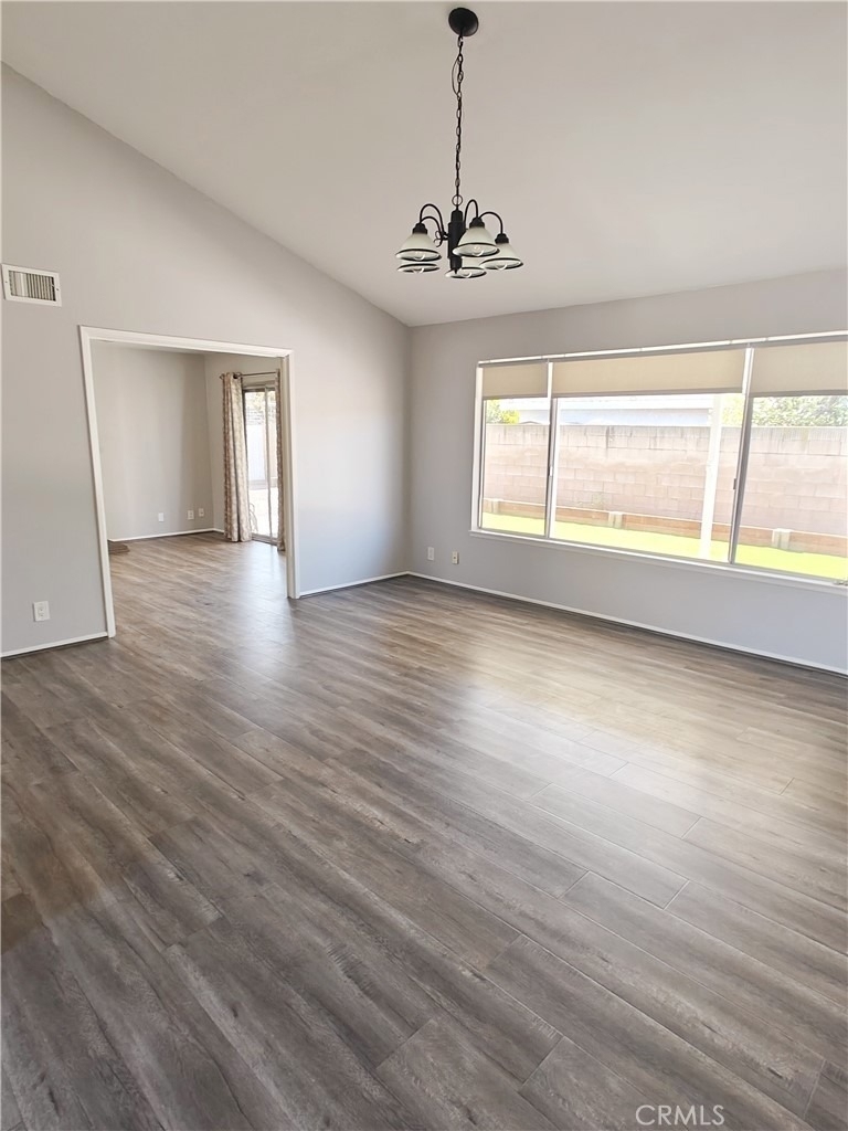 448 E Walnut Avenue - Photo 5