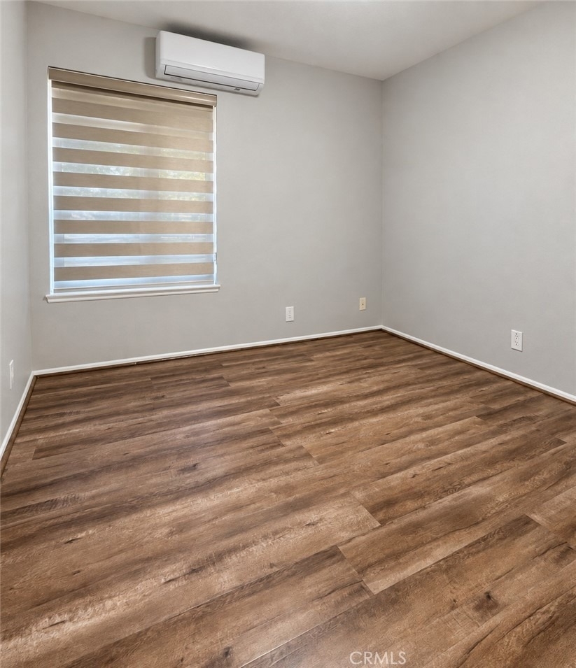 448 E Walnut Avenue - Photo 9