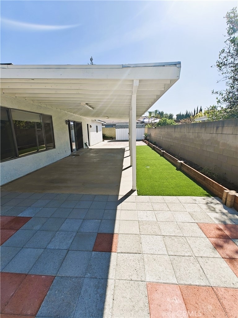 448 E Walnut Avenue - Photo 14