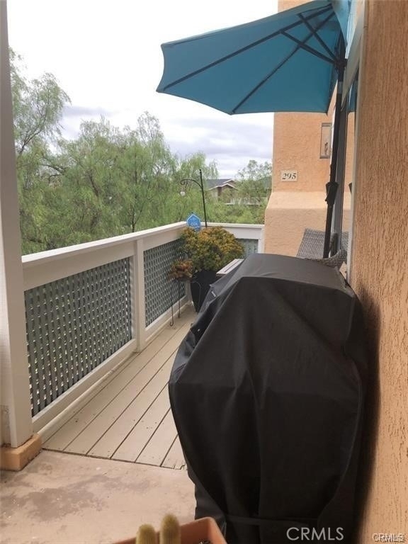 733 Vista Grande - Photo 2