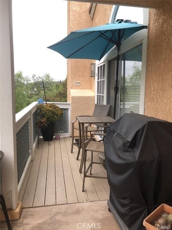 733 Vista Grande - Photo 1