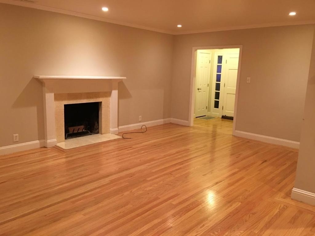 109 Hickory Lane - Photo 0