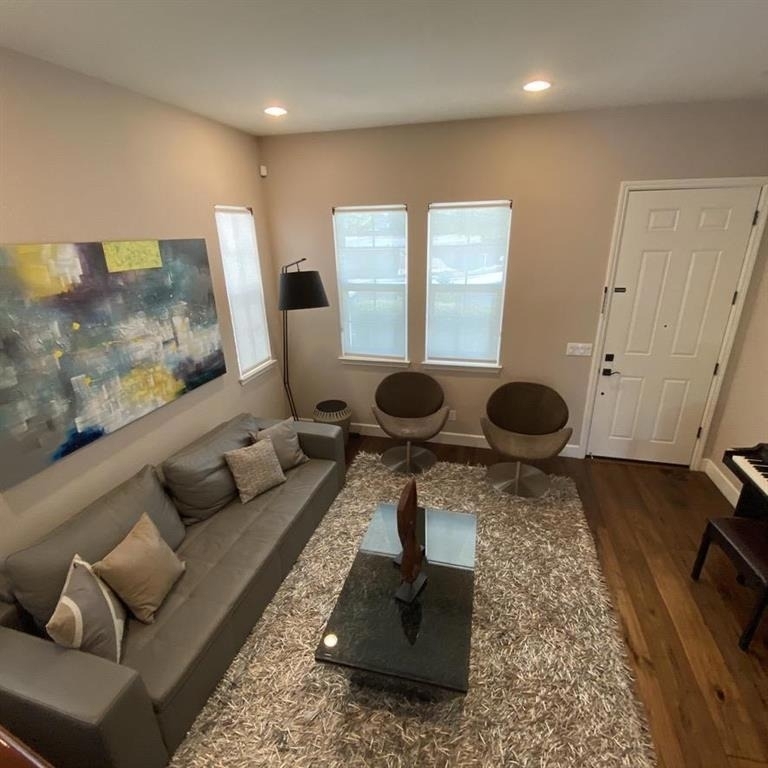 1837 Worthington Circle - Photo 1