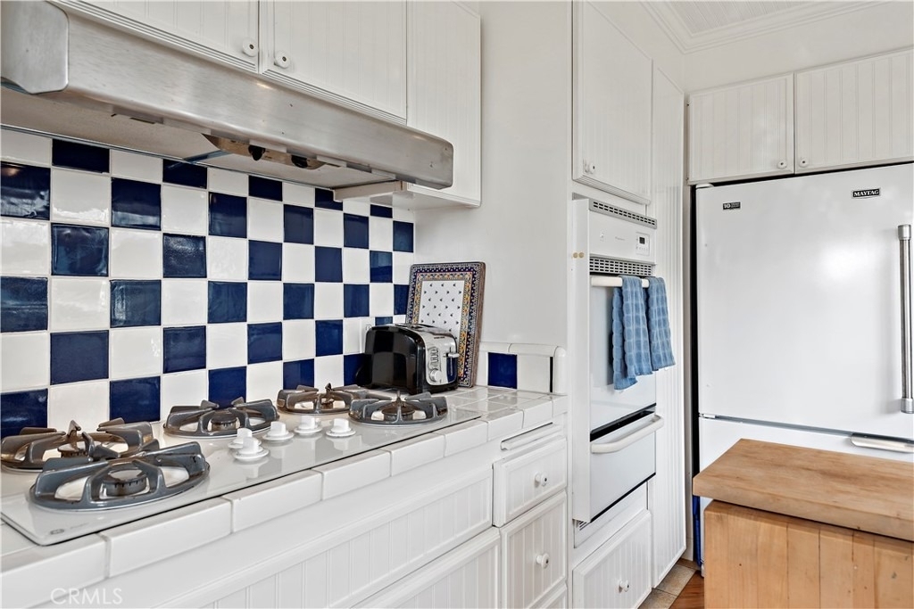 483 Aster Street - Photo 10