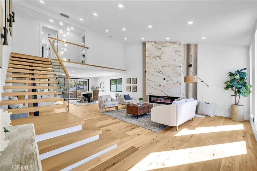 2241 Avenida Salvador - Photo 4