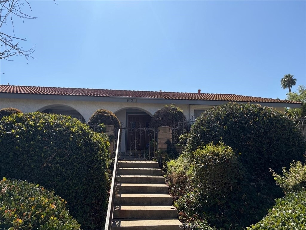 538 Iris Street - Photo 1