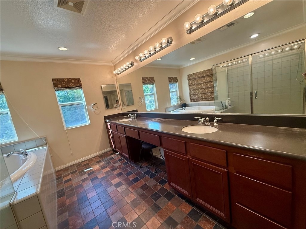 11408 Figtree Terrace - Photo 23