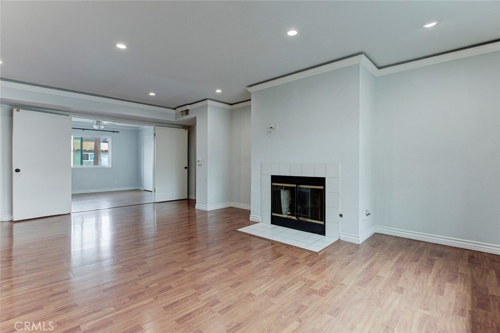 10119 Pinewood Avenue - Photo 2