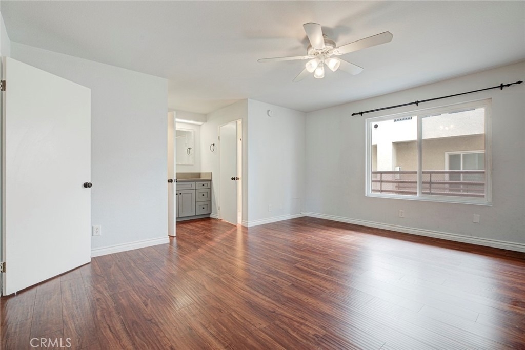 10119 Pinewood Avenue - Photo 8