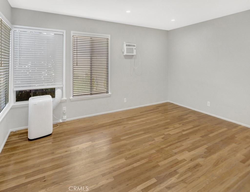 557 Rosemary Lane - Photo 4