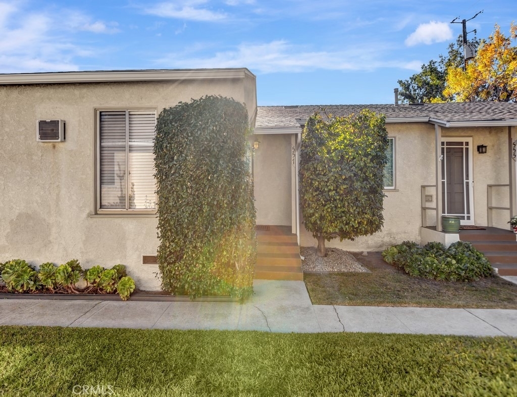 557 Rosemary Lane - Photo 3