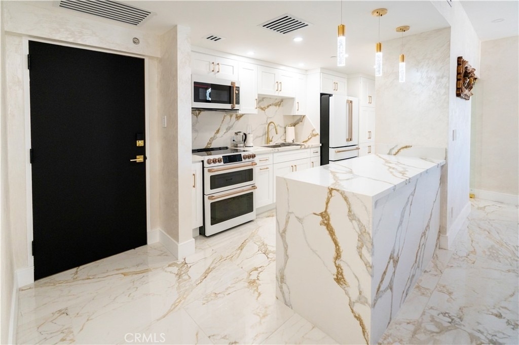 1155 N Brand Boulevard - Photo 2