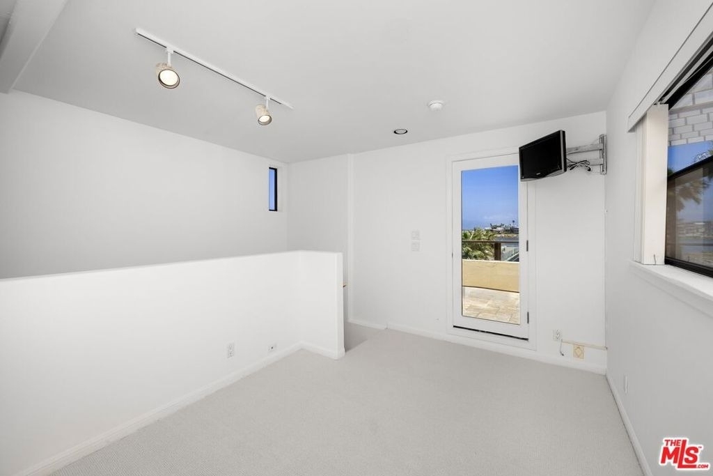 6206 Pacific Avenue - Photo 17
