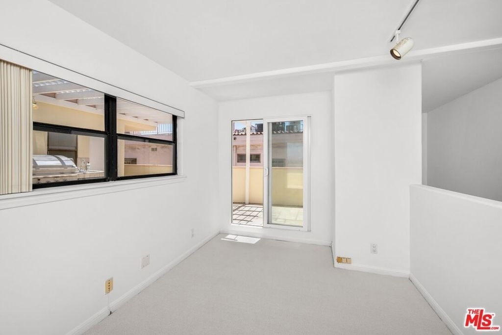 6206 Pacific Avenue - Photo 18
