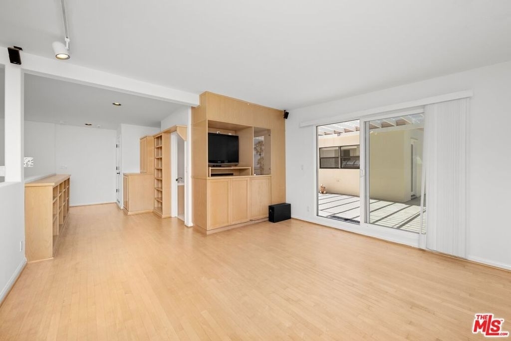 6206 Pacific Avenue - Photo 9