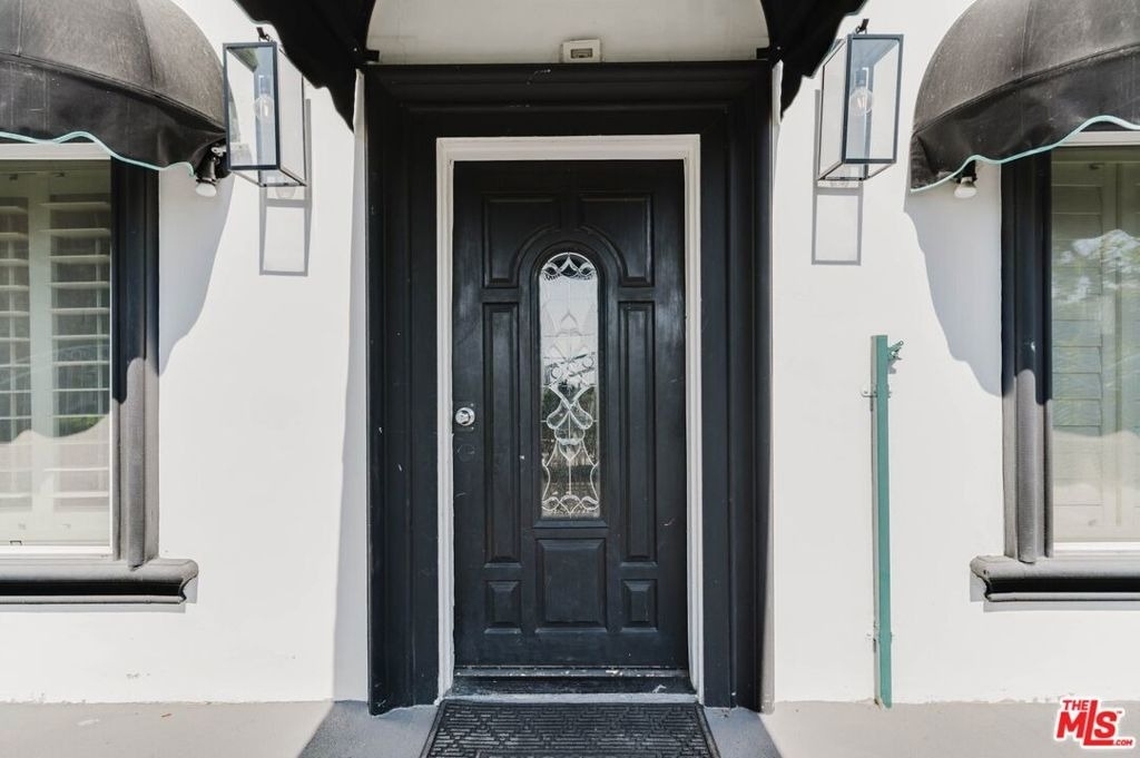 9031 Phyllis Avenue - Photo 14