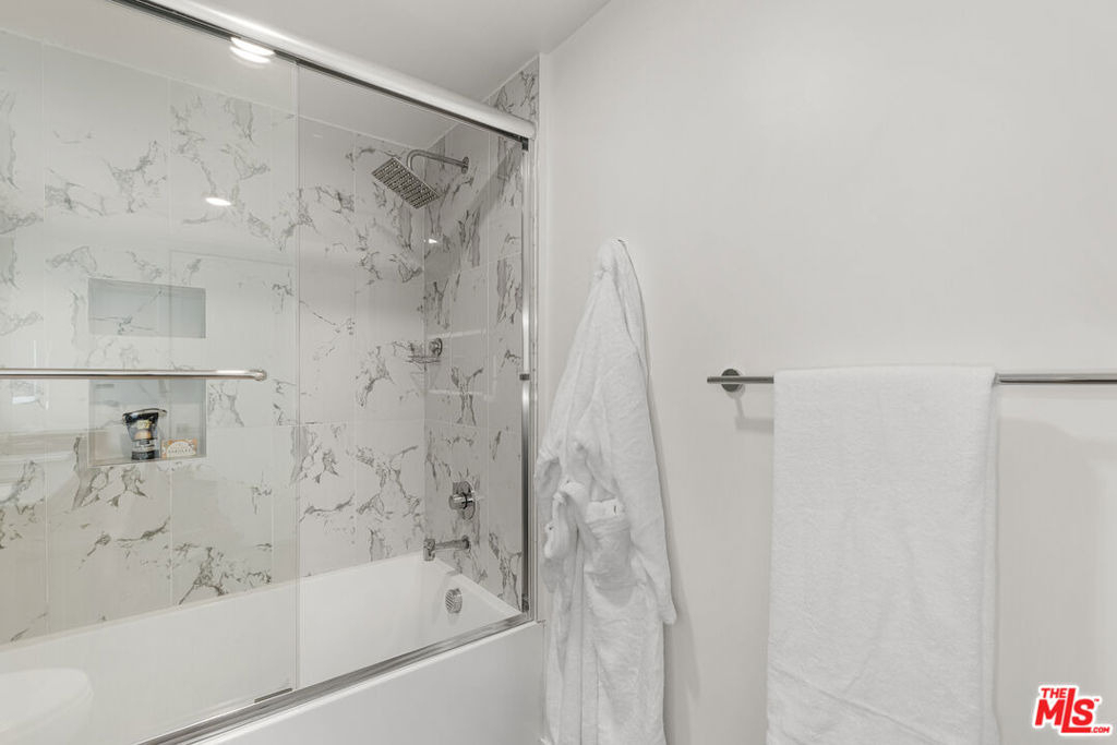 4806 Sylmar Ave Penthouse - Photo 23