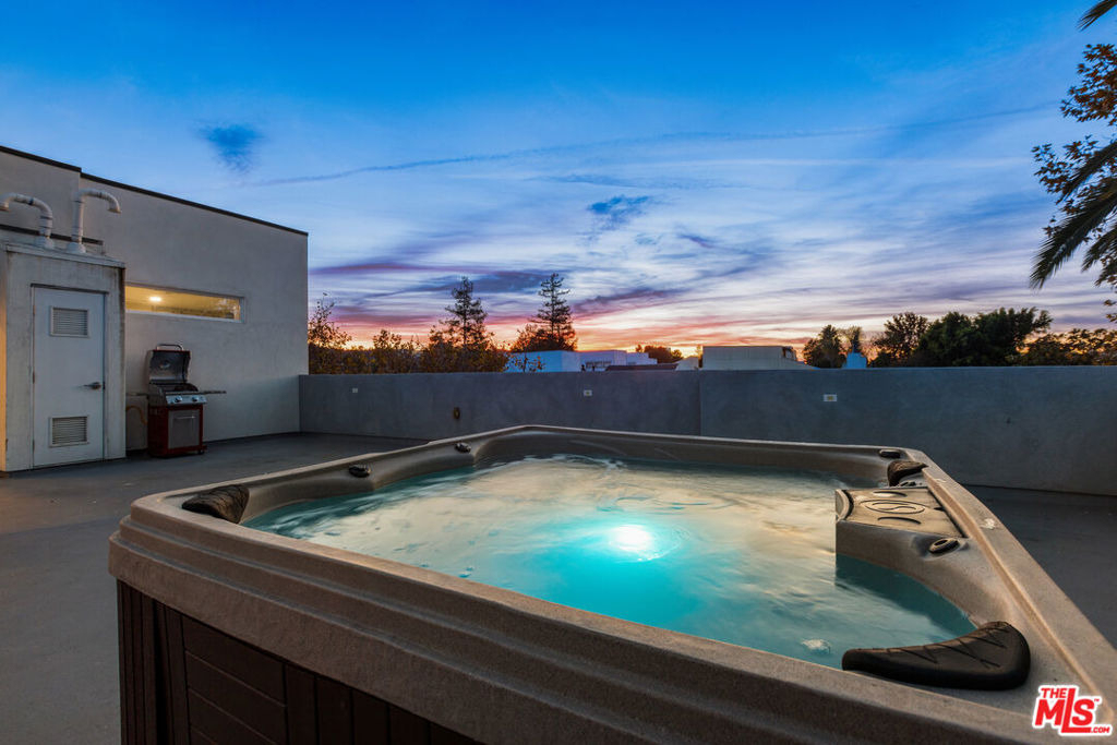4806 Sylmar Ave Penthouse - Photo 59