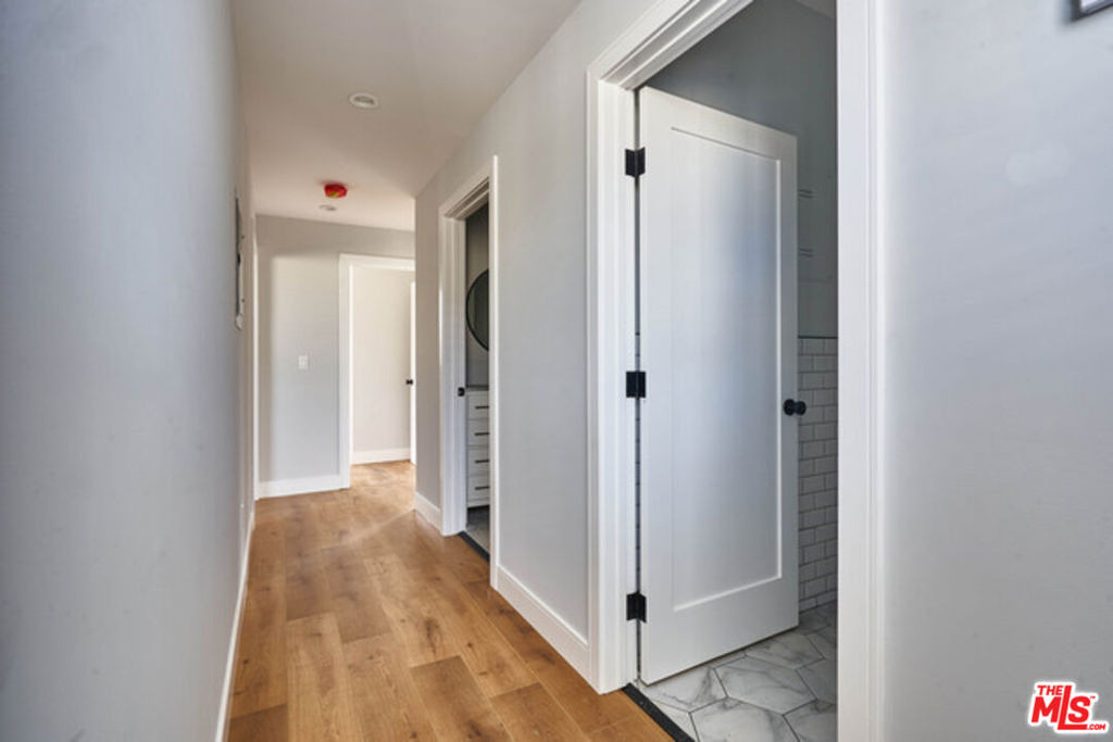 13928 Bessemer Street - Photo 9