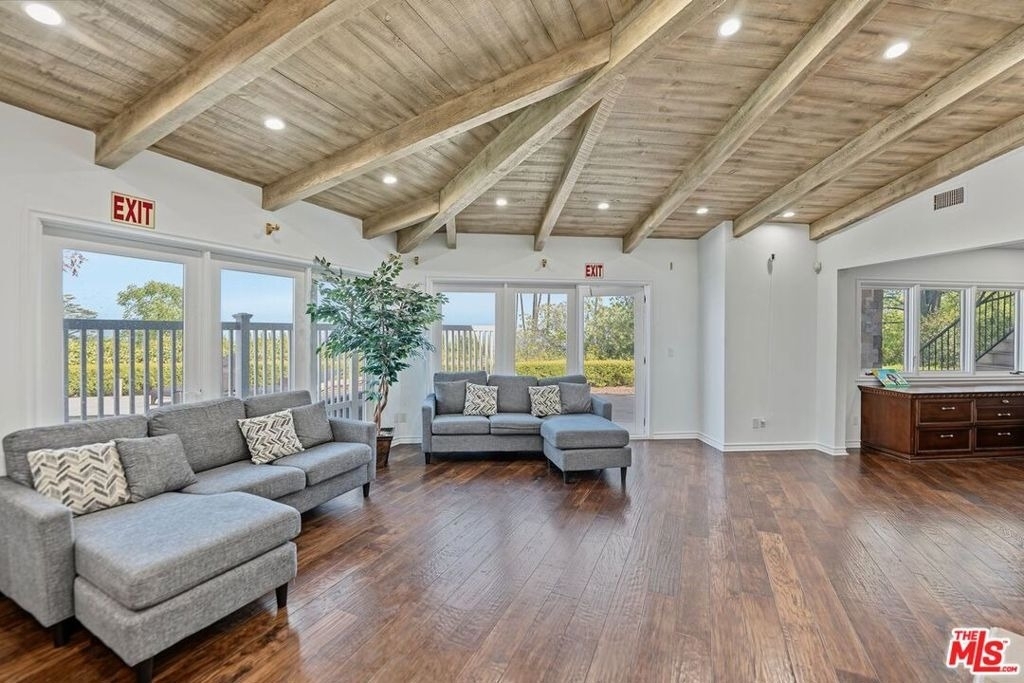 4550 Gable Drive - Photo 7