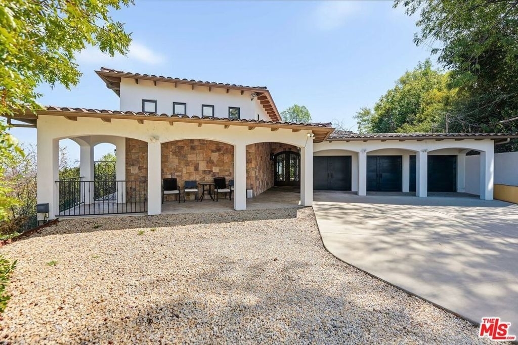 4550 Gable Drive - Photo 4