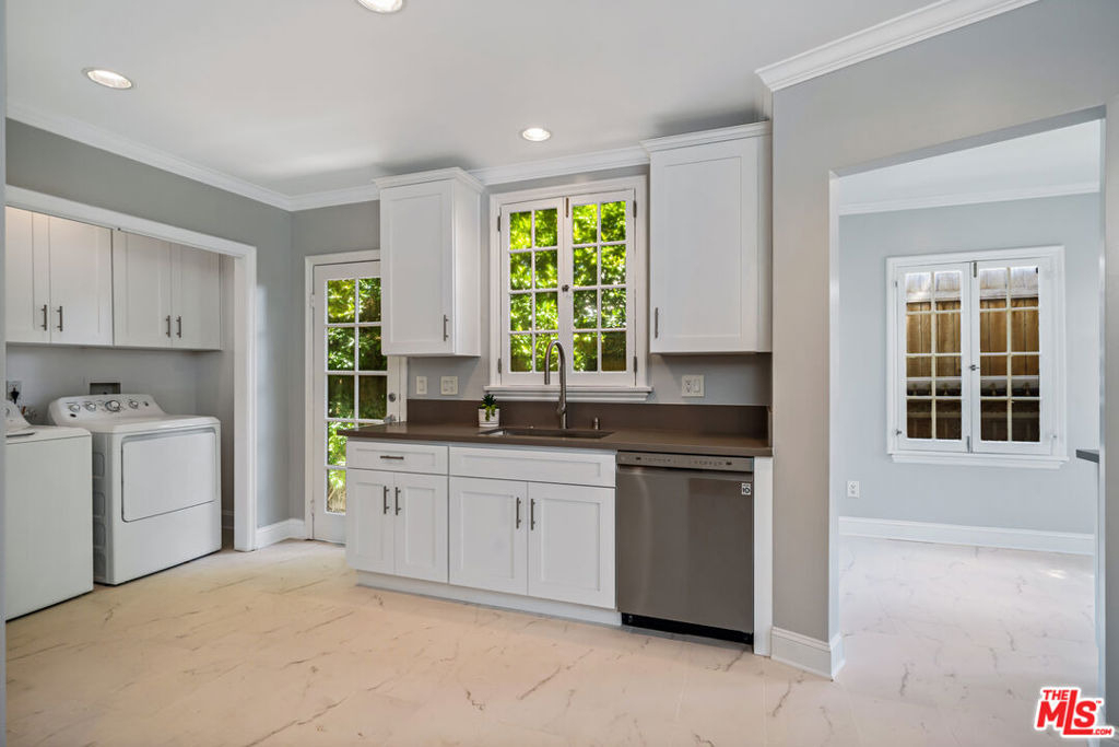 1201 Hauser Boulevard - Photo 17