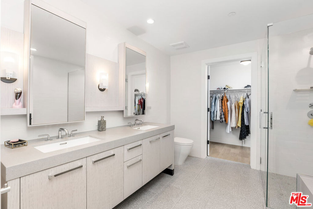 10777 Wilshire Boulevard - Photo 10