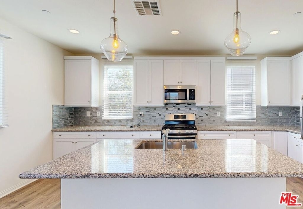 14834 Nordhoff Street - Photo 4