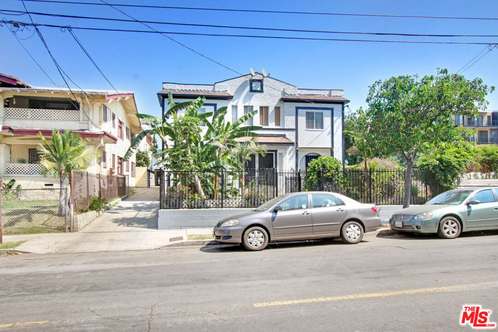 2629 San Marino Street - Photo 14
