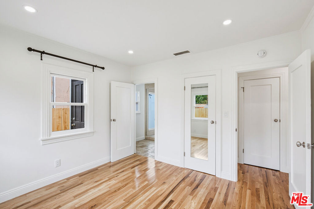 525 N Crescent Heights Boulevard - Photo 18