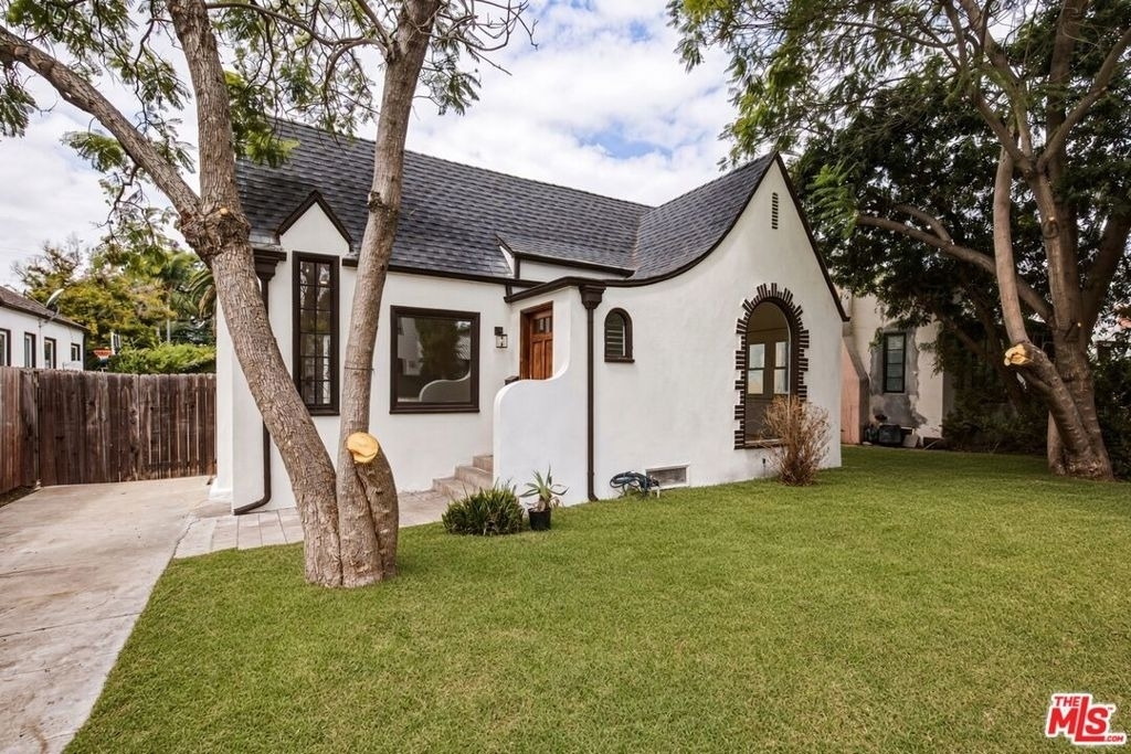 525 N Crescent Heights Boulevard - Photo 1