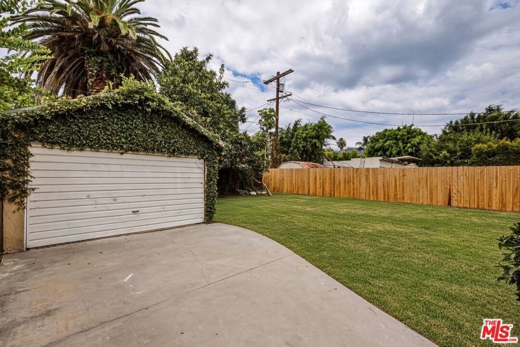 525 N Crescent Heights Boulevard - Photo 31