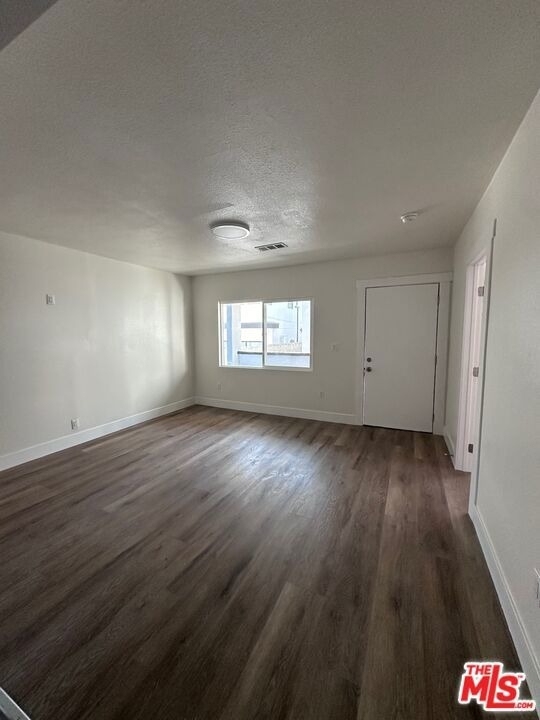 1238 N Mariposa Avenue - Photo 4