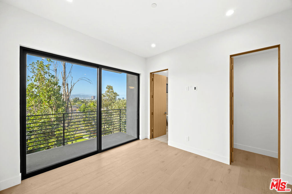 8902 Sawyer Street - Photo 15