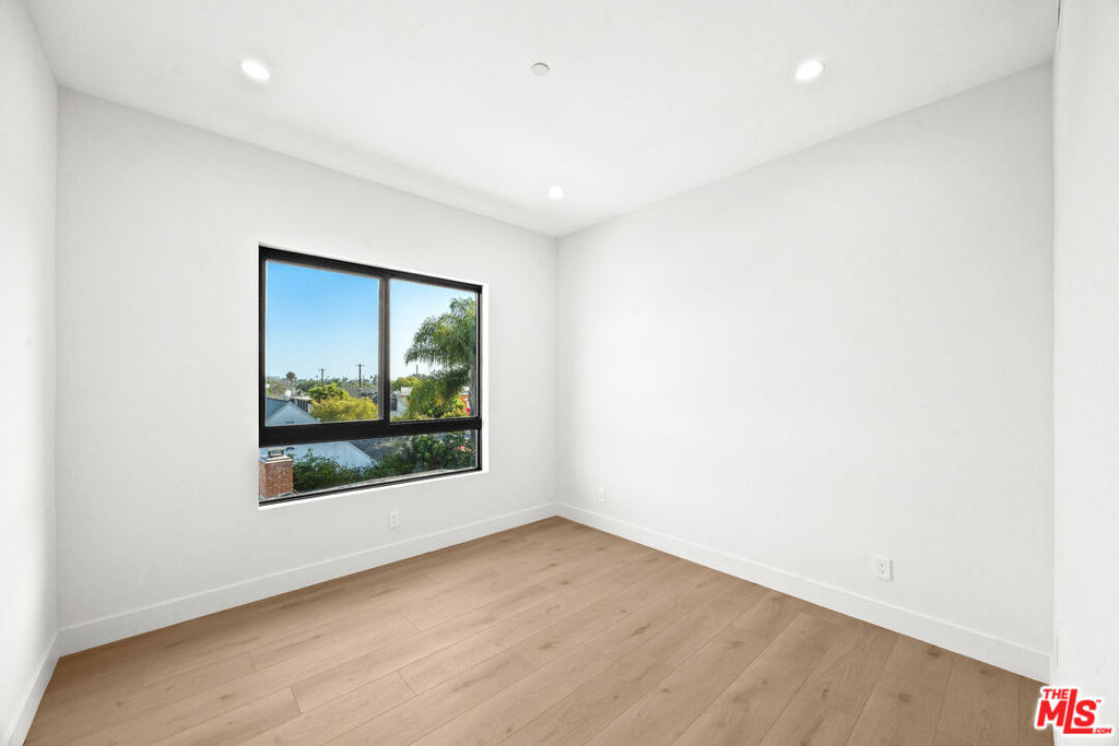 8902 Sawyer Street - Photo 21