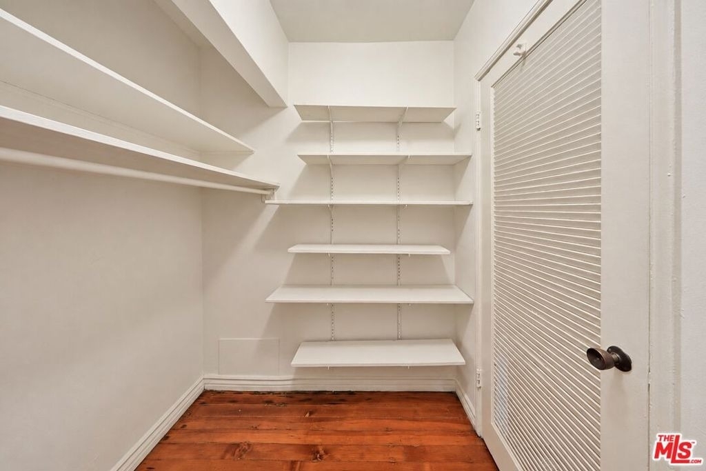1323 N Olive Drive - Photo 28