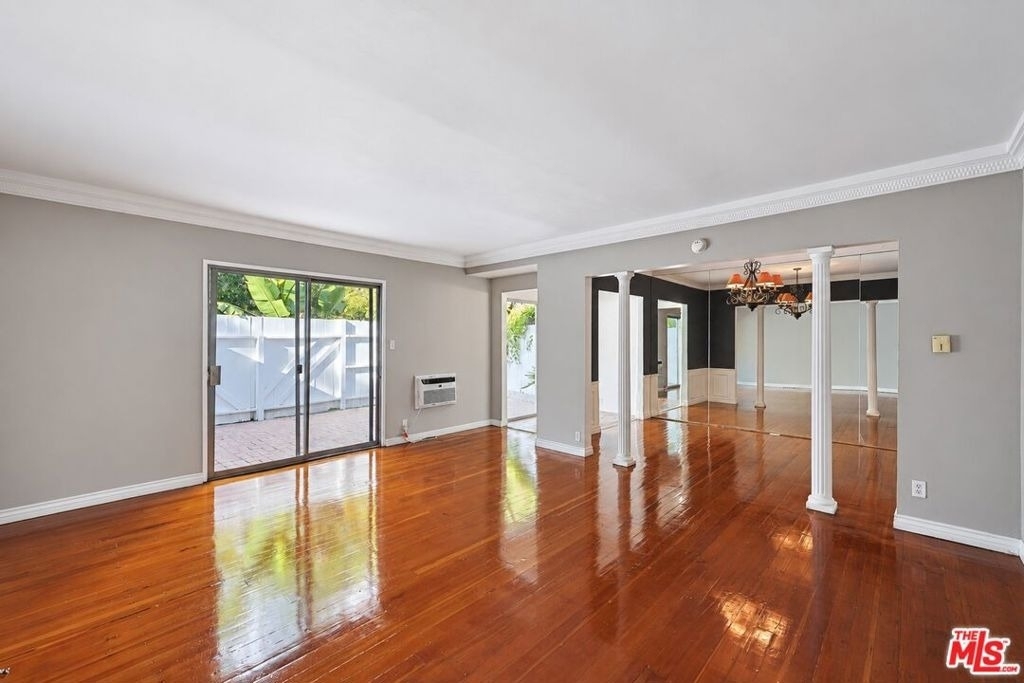 1323 N Olive Drive - Photo 10